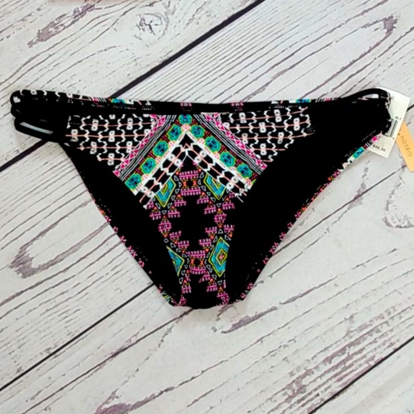 Gibson & Latimer Swimsuit - Picture 4 of 6